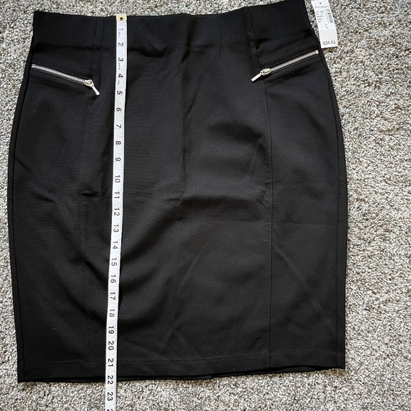 Dressbarn black skirt with zippered pockets, size L, new with tags - Picture 6 of 13